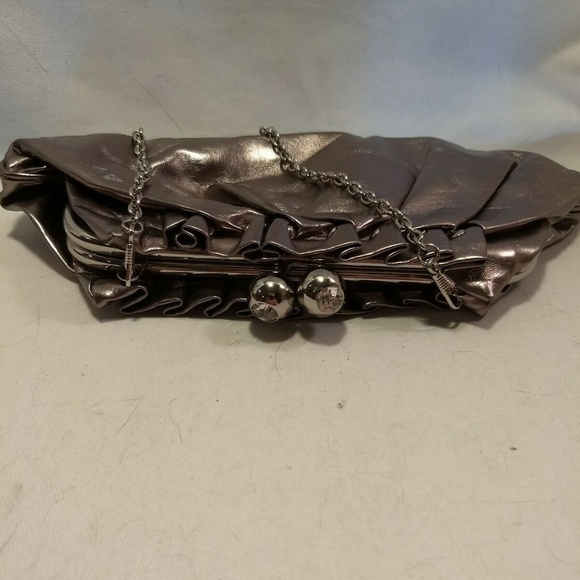 Aldo Silver Clutch Purse With Chain Handle - Picture 2 of 6